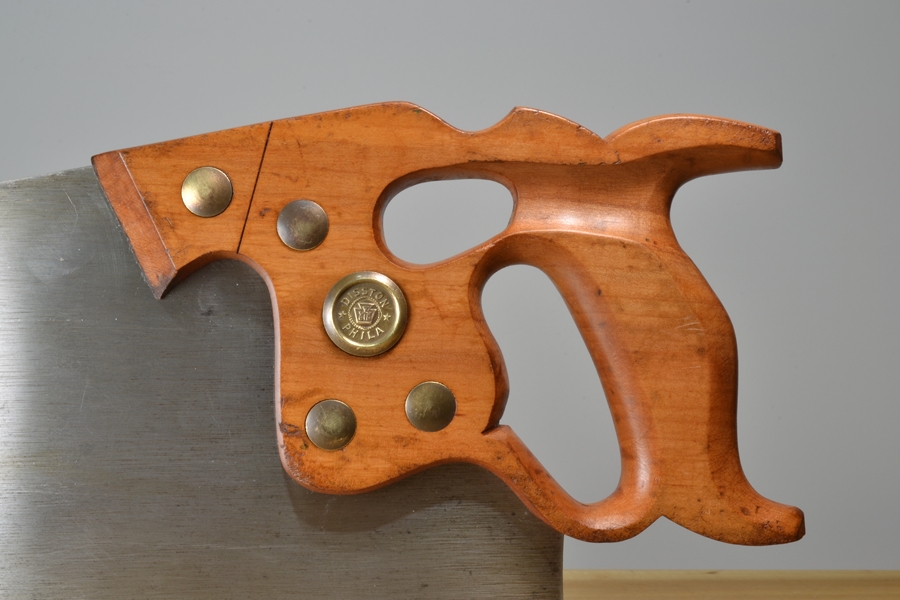 Disston D-8 26" 6 ppi thumbhole rip saw