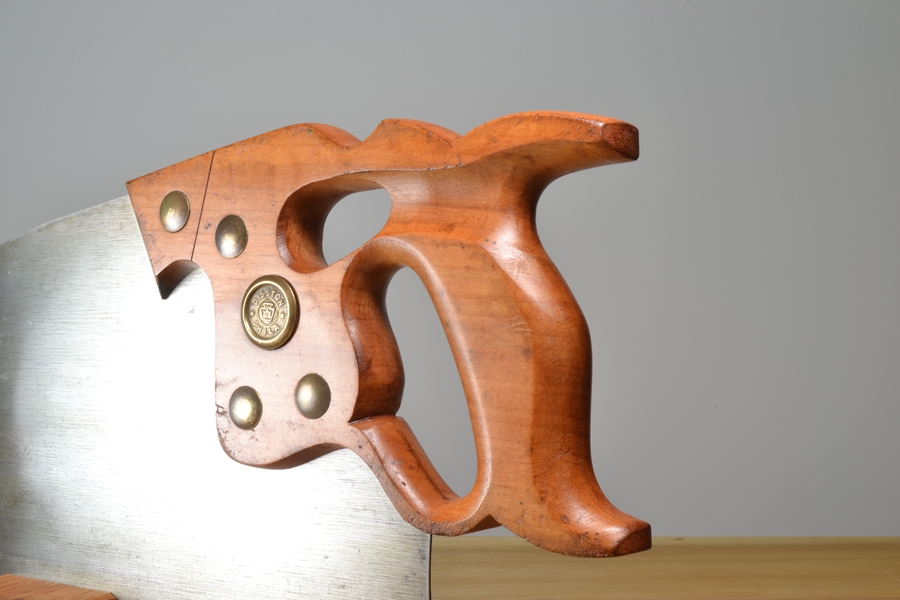 Disston D-8 26" 6 ppi thumbhole rip saw