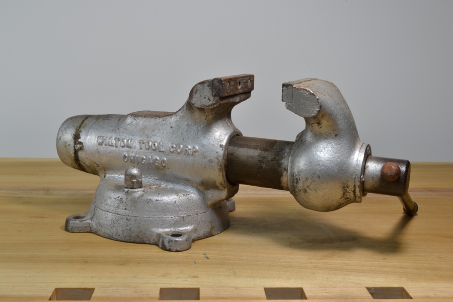 Wilton 3" swiveling "bullet" vise