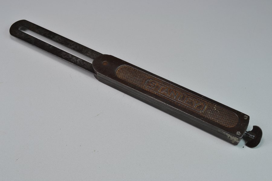 Stanley No. 18 Eureka bevel gauge